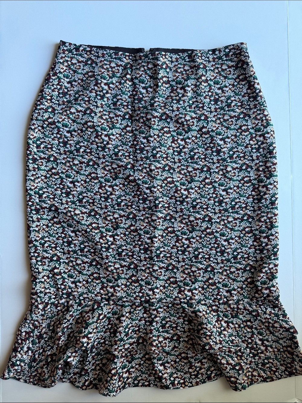 Ann Taylor sz 8 Floral Midi Skirt with Ruffle Hem like new black green white KH
